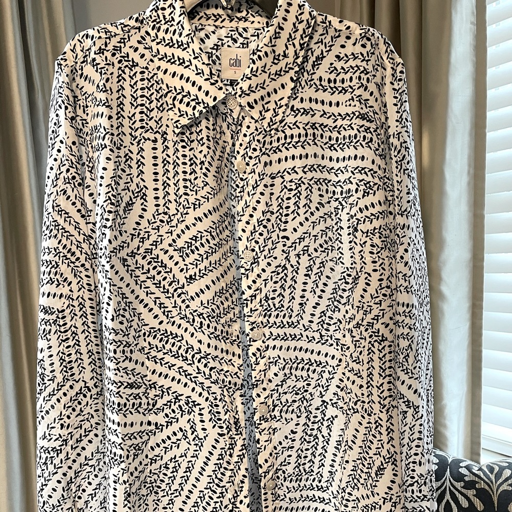Cabi Black & White Vine Blouse